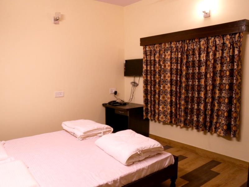 OYO 2228 Hotel Royal Icon Udaipur Exterior foto